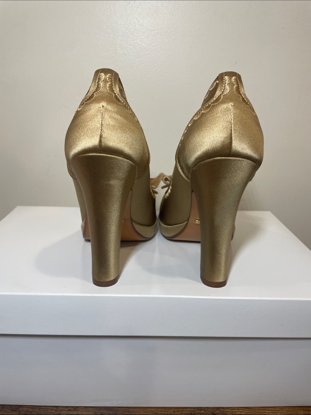 Cole Haan Gold Velvet Knot Bow Satin Pumps from the Nike Air Collection - Picture 5 of 9